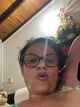 Sharongirl07 live cam