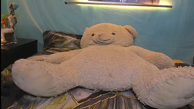 darwinandbrayann live cam on Stripchat