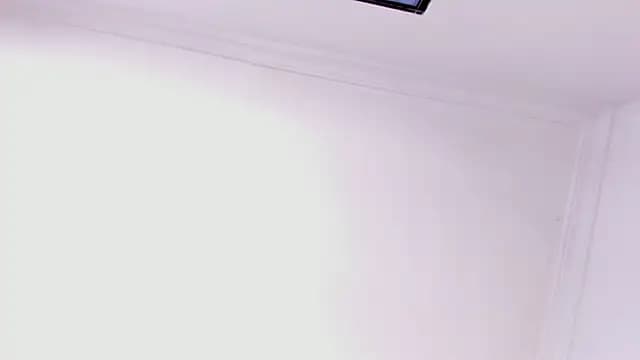 Mia_Devereaux167 live cam