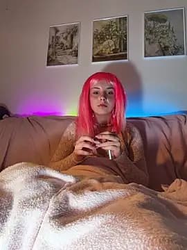 pussypiercingslut live cam