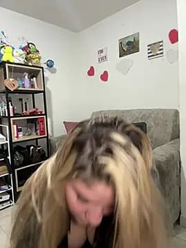 Celestedubois live cam on Stripchat