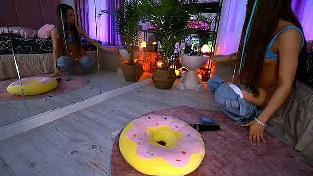 oh_M_God live cam on Stripchat