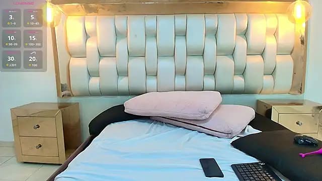 Ashley-Blake1 live cam on Stripchat