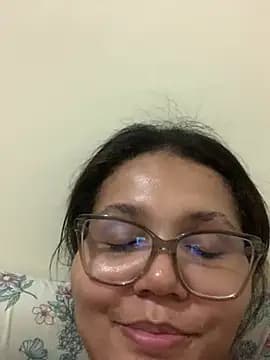 viviboraaaa live cam on Stripchat