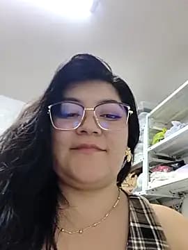 Sakura_0505 live cam on Stripchat