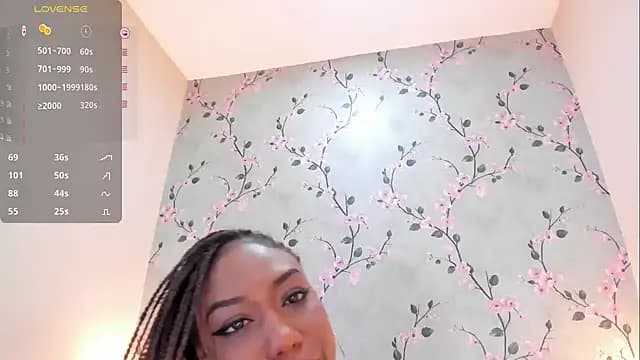 EmmySweett live cam on Stripchat