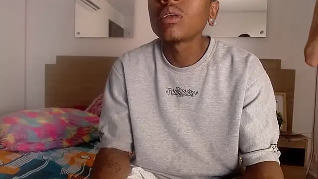 Ebony_N_Blonde live cam