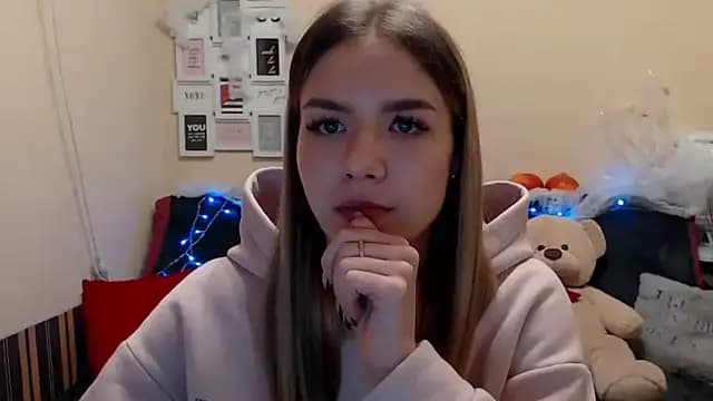 aSingleOne live cam on Stripchat