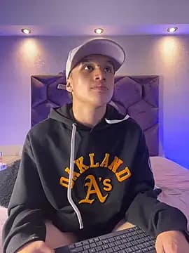 Dominik_Souza live cam