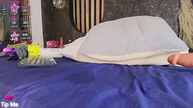 salome-gh live cam on Stripchat