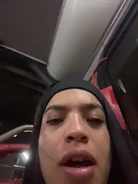 JuanitaMore01 live cam on Stripchat