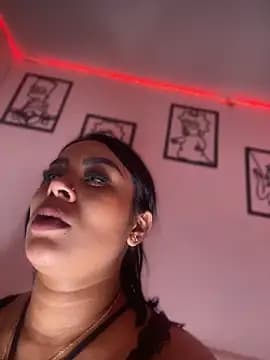 Emma_Brown_12 live cam on Stripchat