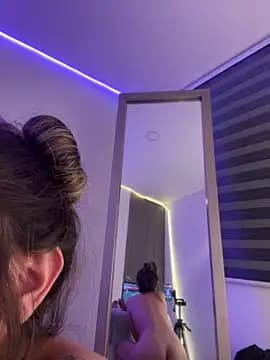 AmmyCollinsW live cam