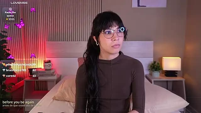aprilqueenie live cam