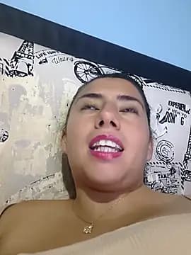 ashleymonroe4 live cam