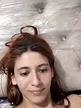 Sasha_Red_ live cam on Stripchat