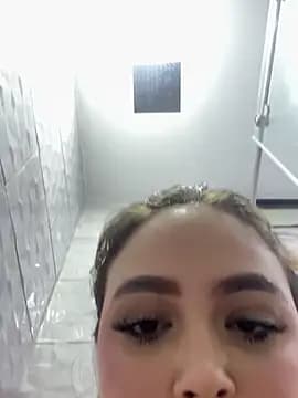 Katie_shuangs live cam on Stripchat