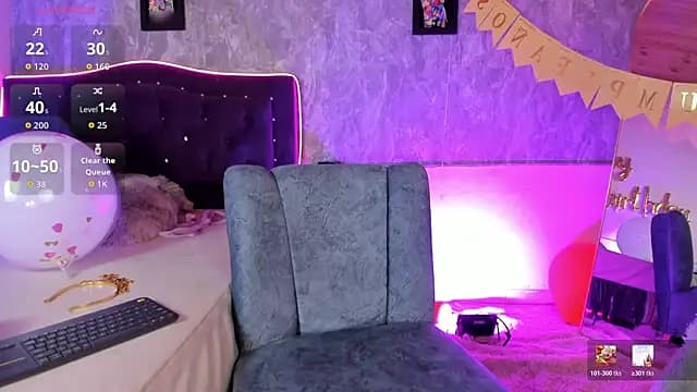 Lauren_smiles live cam on Stripchat