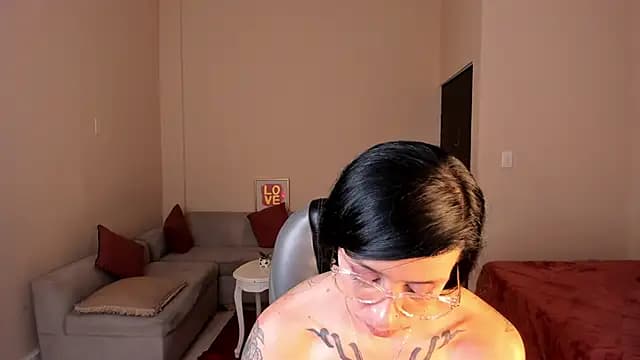 Kristen_Garner live cam