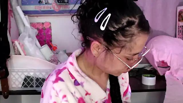 Hellen_dumont live cam