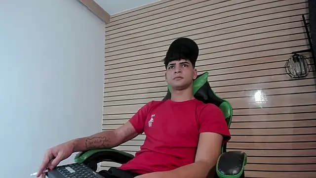 Alejandro_12314 live cam