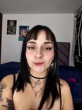 KARINNA__RAVEN live cam