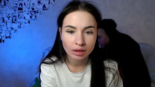 AnnaVibeTim live cam