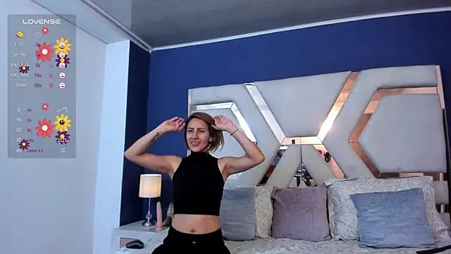 Sara_Evaanns live cam