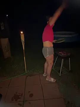 RoxyRedXO12 live cam