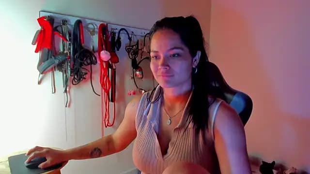 scarlet-kennedy98 live cam on Stripchat