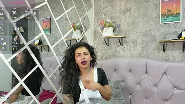 Devil_AliceXo live cam on Stripchat