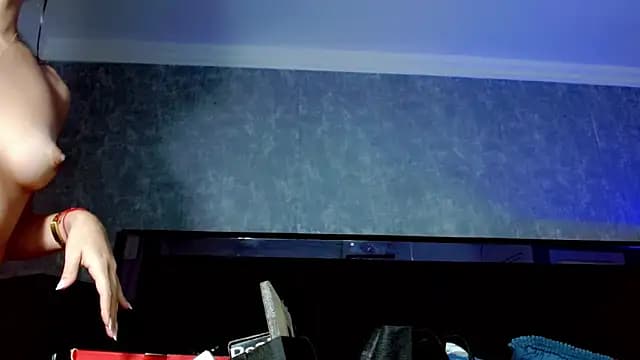 JasmineMore live cam