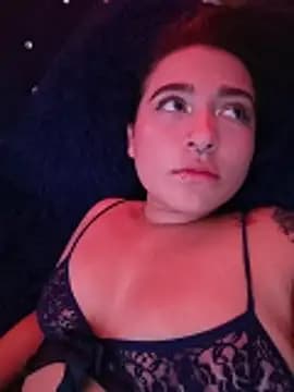 Pauilina live cam on Stripchat