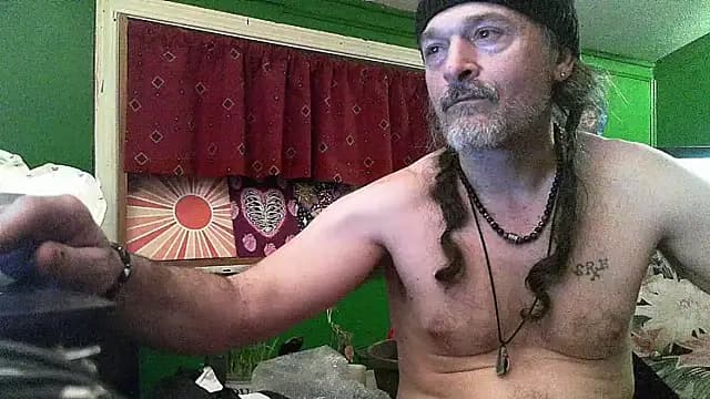 HippieDad333 live cam on Stripchat
