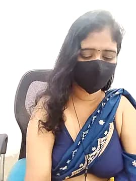 Lucky-Deepthi live cam on Stripchat