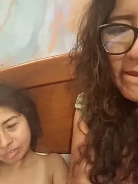 sol093 live cam on Stripchat