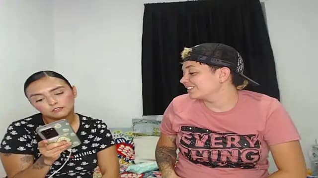 kathy_luisa live cam on Stripchat