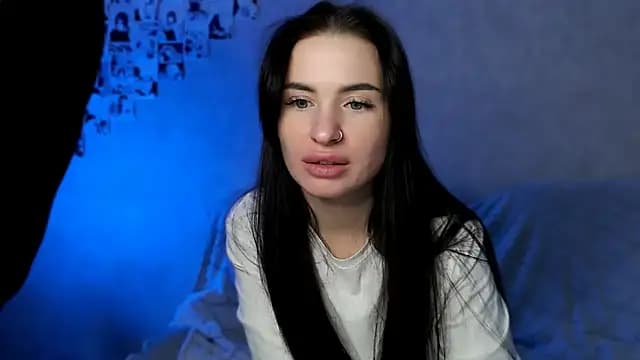 AnnaVibeTim live cam