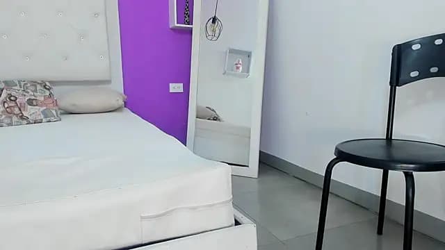 Pamela_george_hot69 live cam