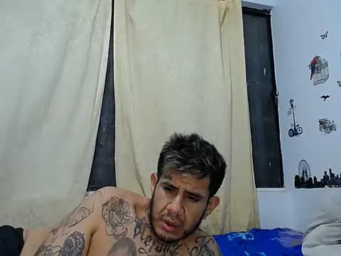 allison_maxtattoo_ live cam