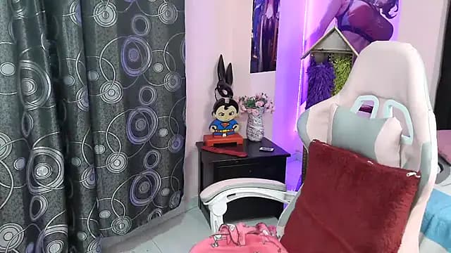 Zulema_R1 live cam