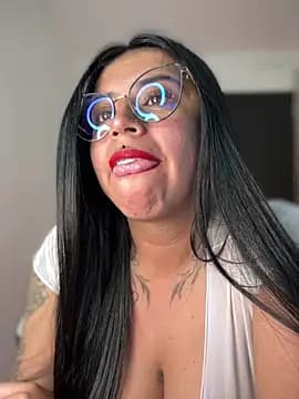 Devilsweet17 live cam on Stripchat