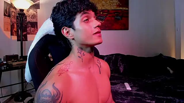 aress_damon live cam on Stripchat