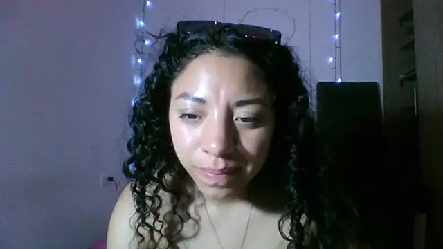 nataliesweet_22 live cam on Stripchat