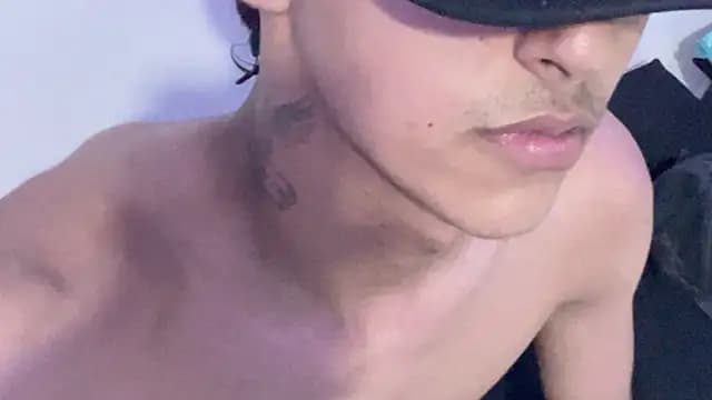dante_martinez live cam on Stripchat