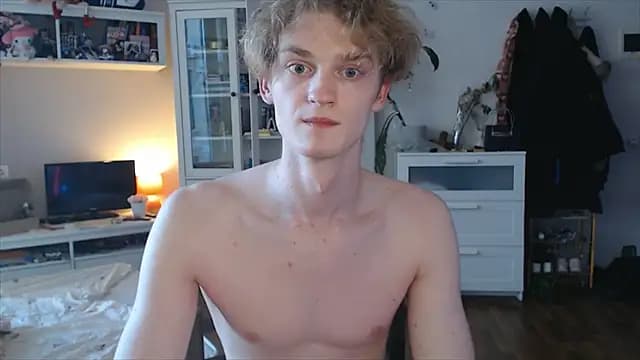 Daniel_Yumm live cam on Stripchat