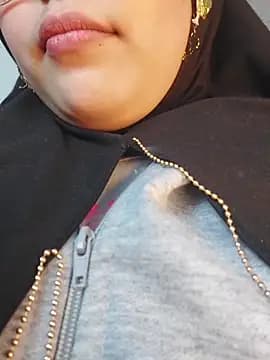 Elinaax live cam on Stripchat