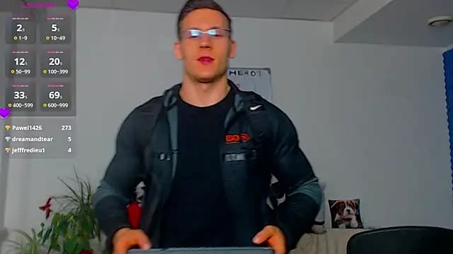 ZeinMiracles live cam on Stripchat