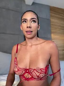 EllaSanz_ live cam on Stripchat