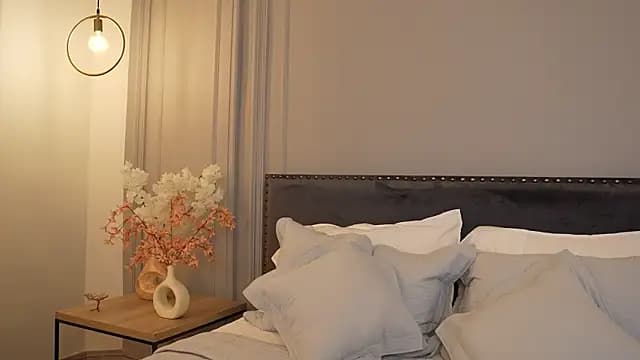 IrisBaker live cam on Stripchat